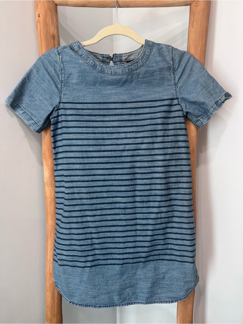 GapKids Girls Blue Chambray Striped Top Size L 10-11 100% Cotton